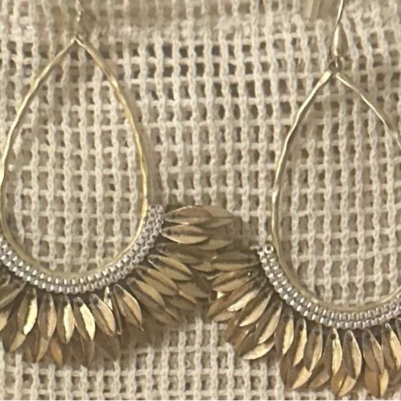 Stella & Dot Pegasus Earrings - Gold - Lightweight, Elegant. - Picture 2 of 5